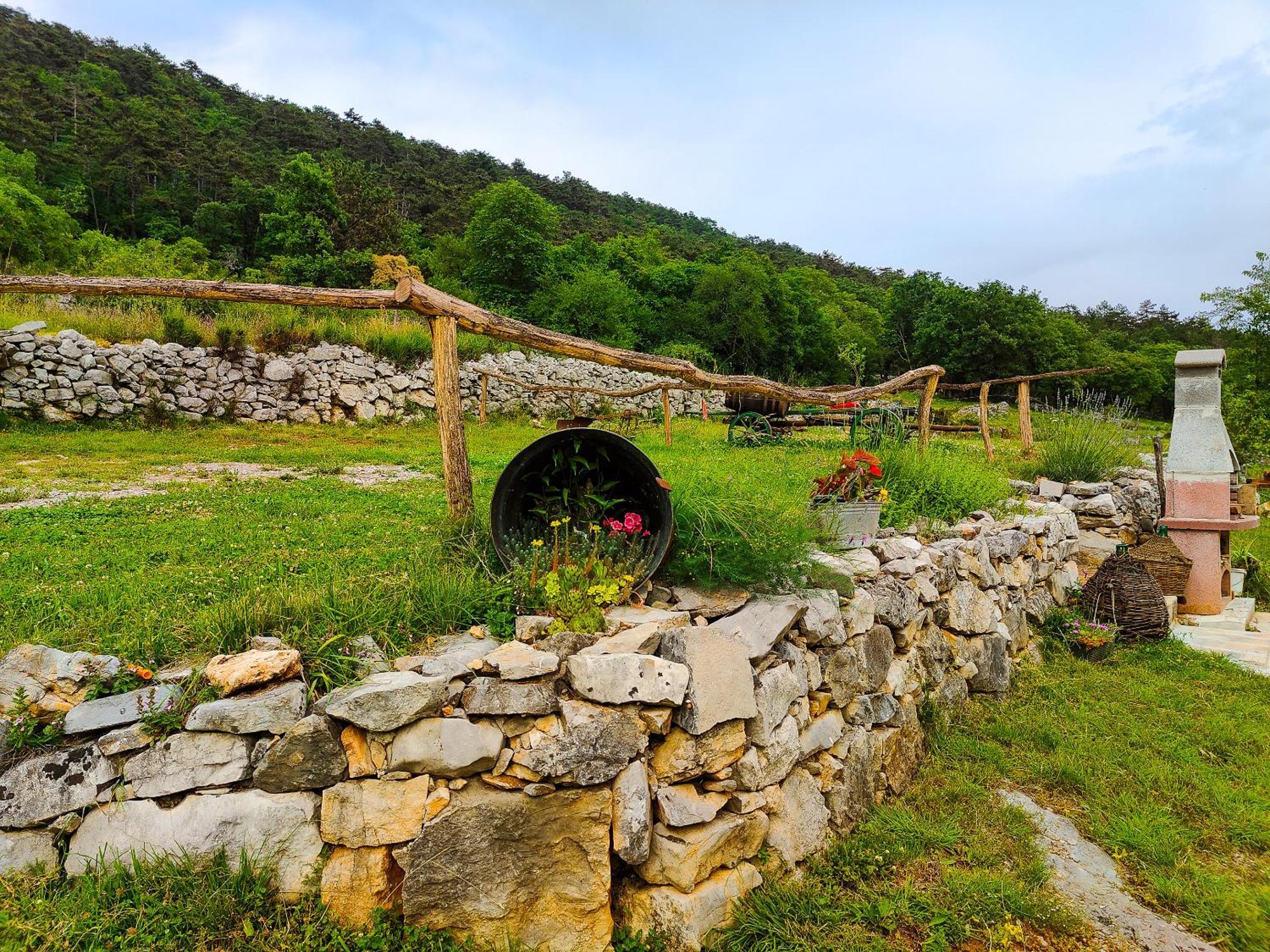 Homestead Zavadlal - Domacija Zavadlal Komen Exterior foto